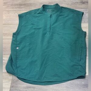 The Figs Woman’s Technical Collection scrub Green top in size large